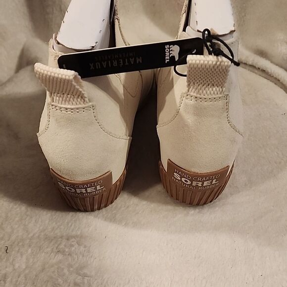 Georgeous Sorel boots size 8 NWT - Picture 3 of 5